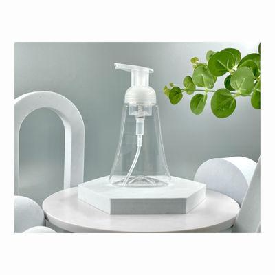 Bottiglia di plastica in PET a colori personalizzati da 180 ml con pompe spruzzatrici per contenere il liquido