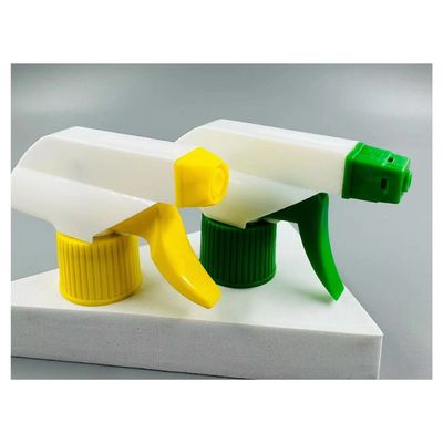Spruzzatore di accensione in plastica per la pulizia e la cura del giardino progettato in modo efficiente