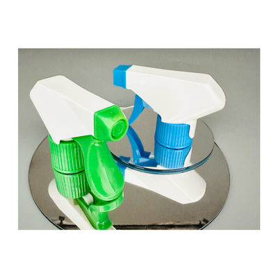 Spruzzatore a sciacquone in alluminio con chiusura a nervatura liscia 28/410 per bottiglie cosmetiche